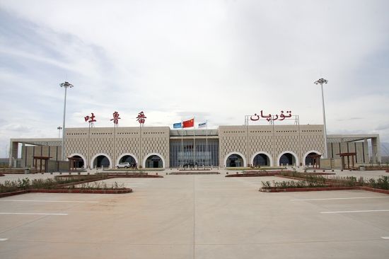 廣州到吐魯番物流專線,廣州到吐魯番貨運(yùn)公司